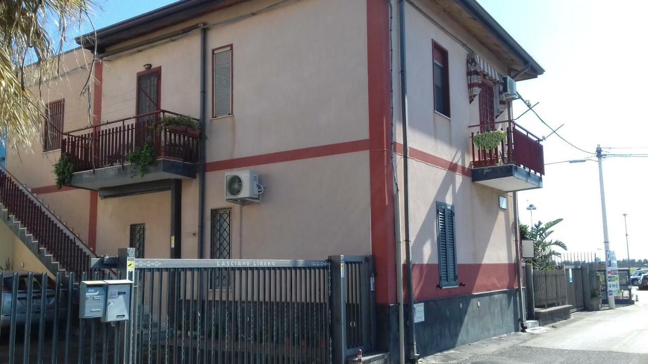 Fontanarossa Airport Apartment Katania Zewnętrze zdjęcie